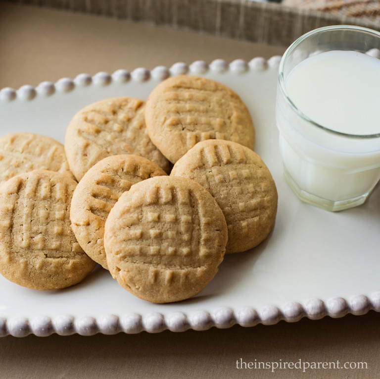 The Perfect Peanut Butter Cookie | theinspiredparent.com